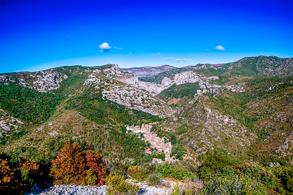 village_saint_guilhem_le_desert
